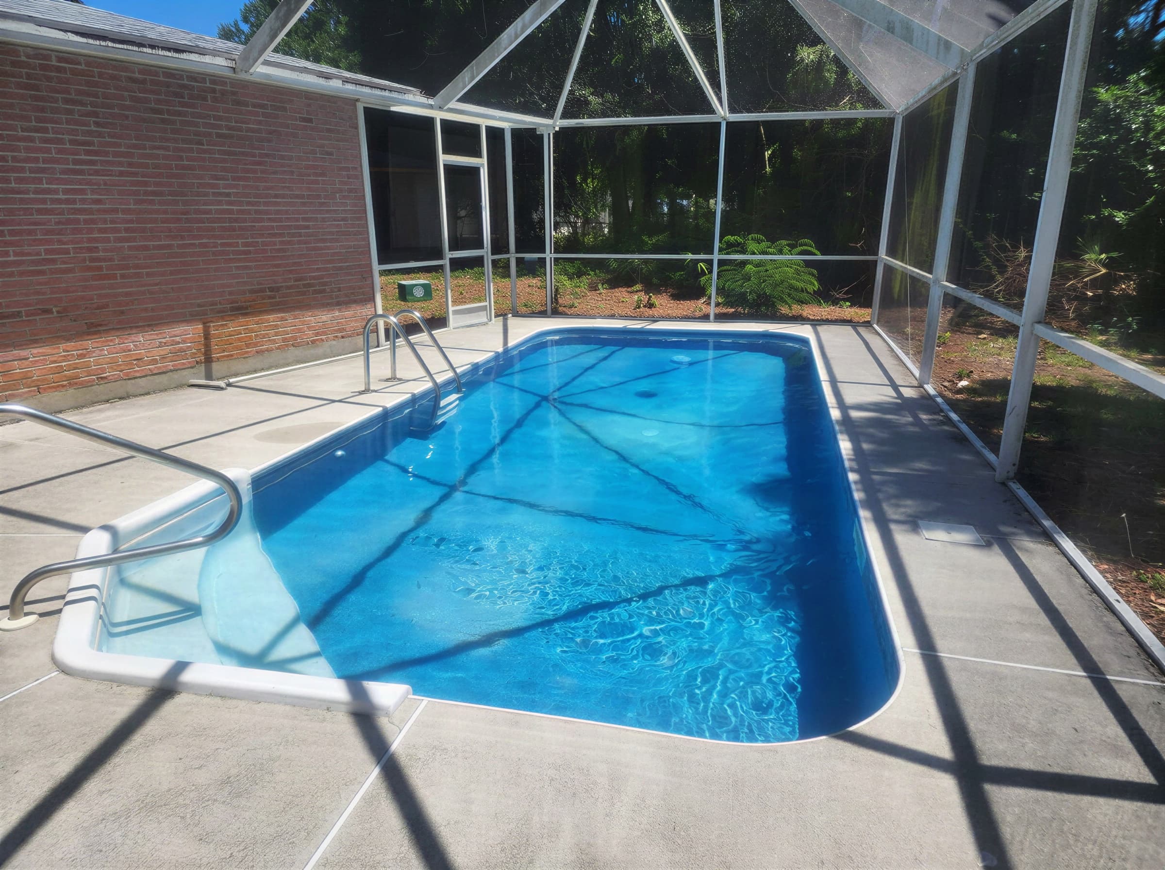 Pool photo 6