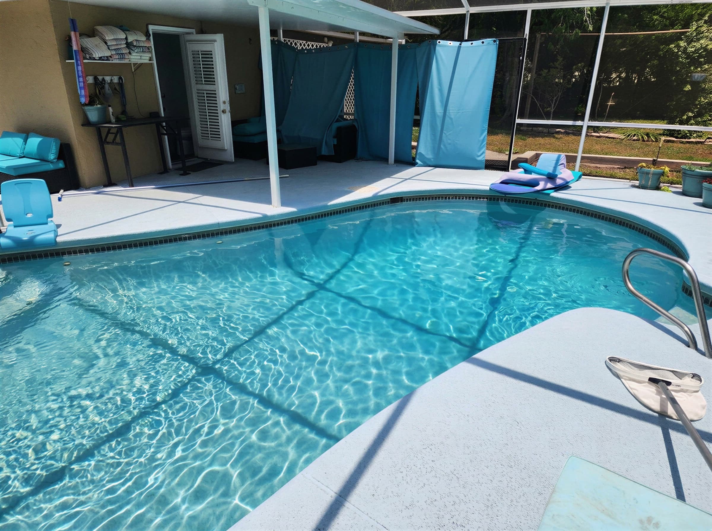 Pool photo 4